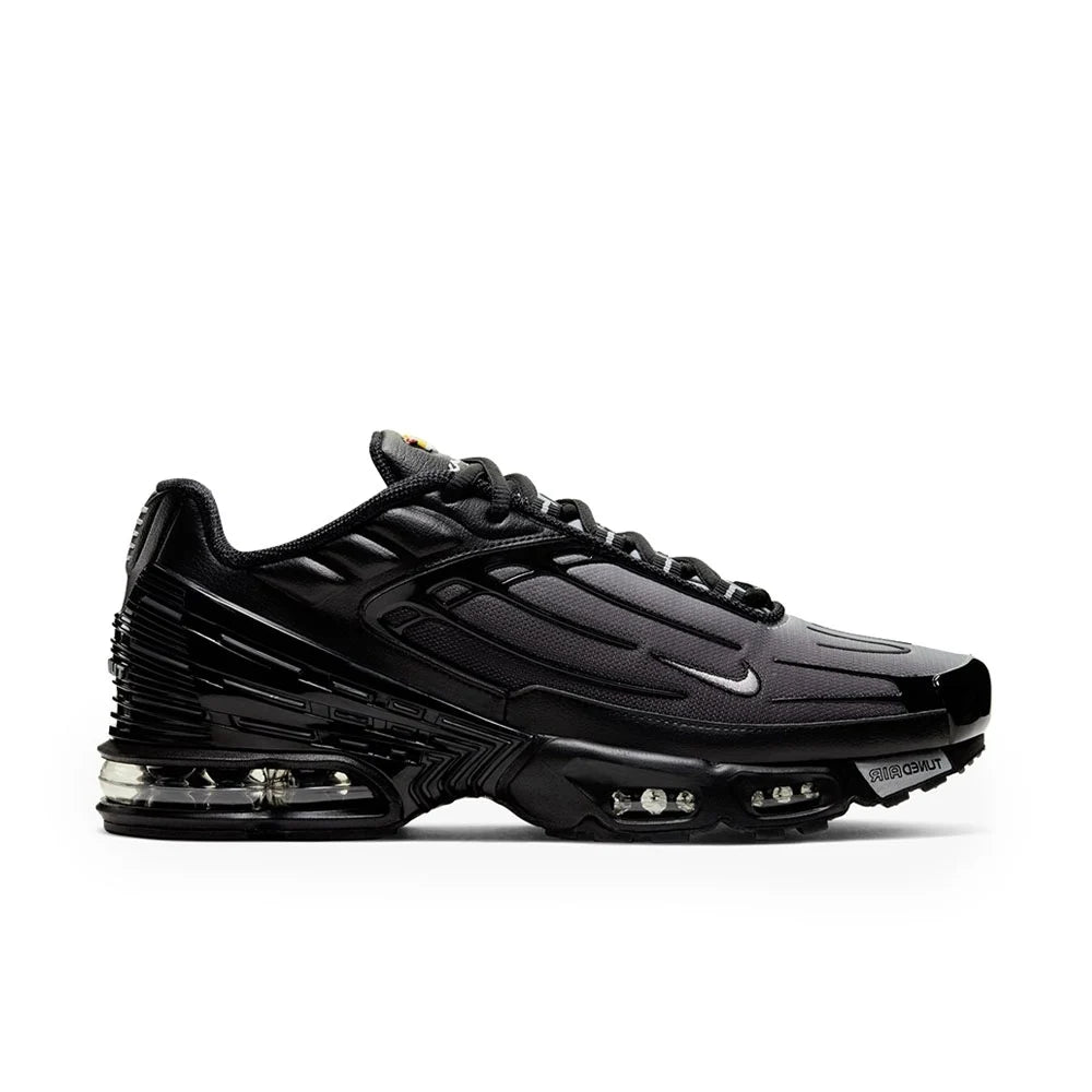 NIKE AIR MAX PLUS
