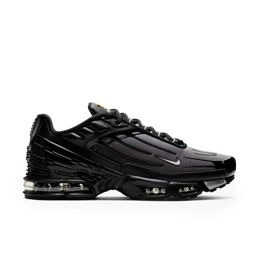 NIKE AIR MAX PLUS